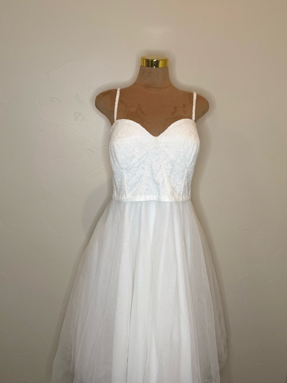 David's Bridal White Strapless Lace Sweetheart Tulle Midi Dress - Picture 2 of 7
